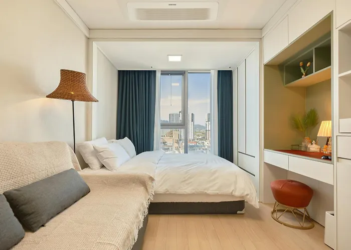Comocasa Fully Furnished Apartment Seoul